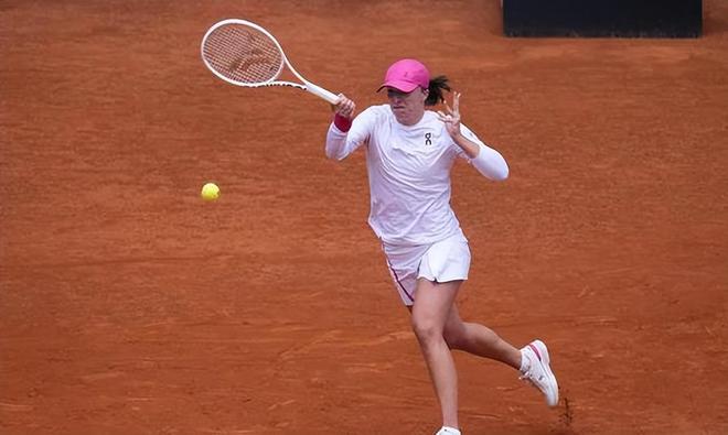 不仅是她个 不仅是她个