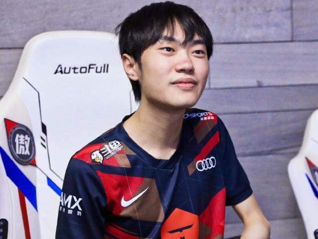 吸引防守注 吸引防守注